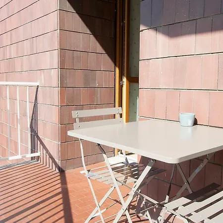 Grande Bilocale Lejlighed *