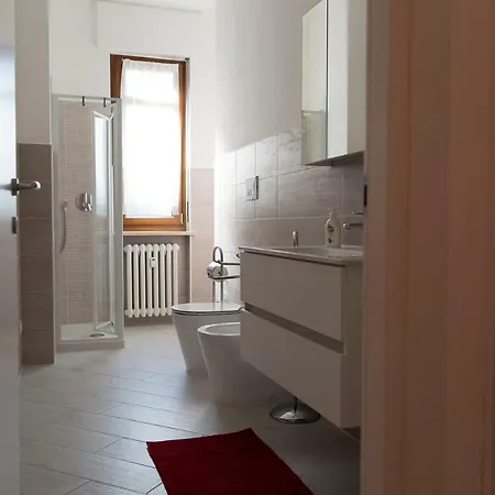 Grande Bilocale Lejlighed *